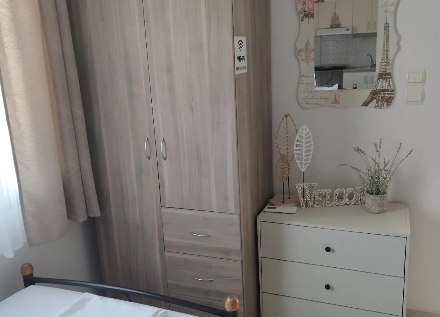 Christa'S Studio Apartment Nikiti